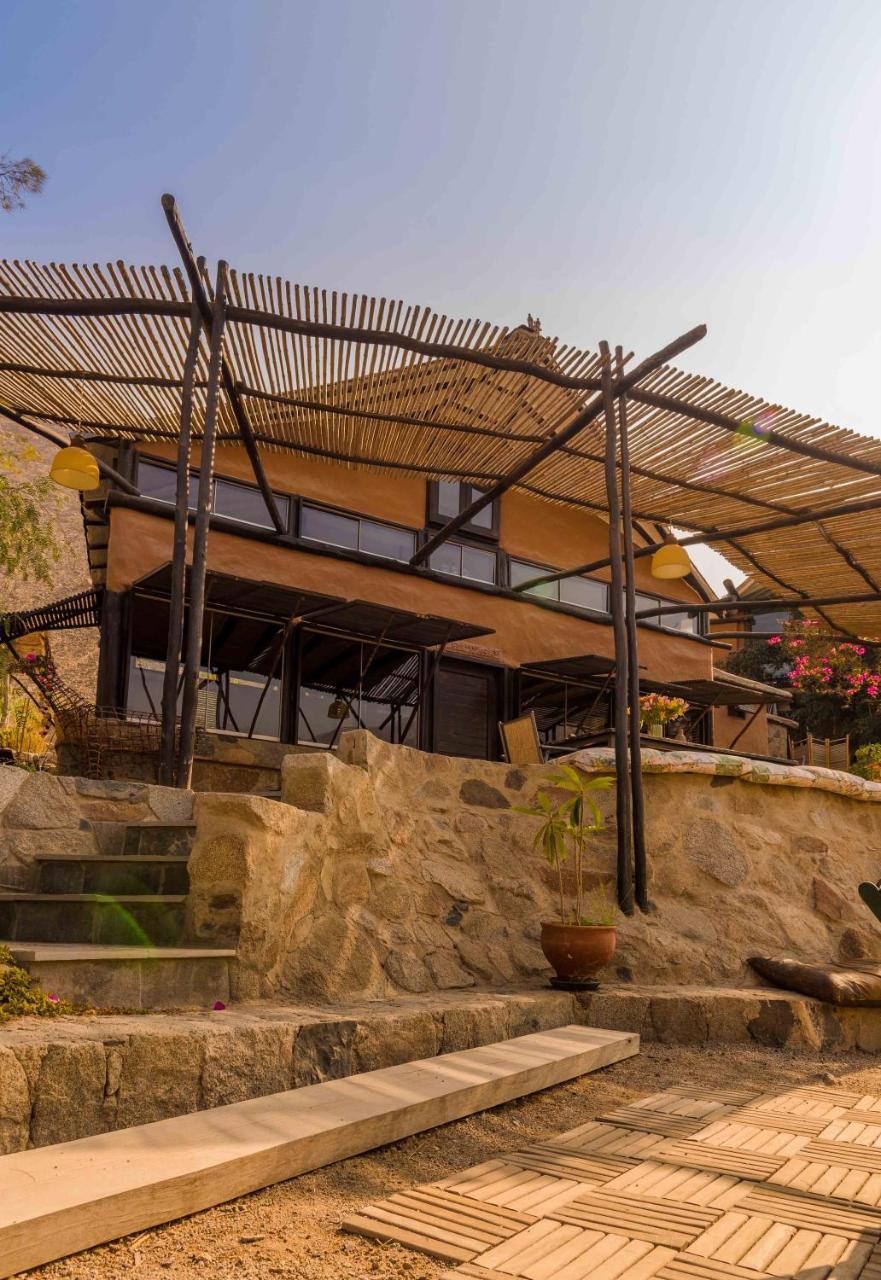 Las Cabanas De Tarii เซียเนกียา ภายนอก รูปภาพ